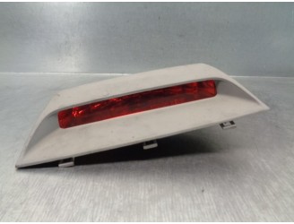 Recambio de luz central de freno para kia magentis 2.0 crdi referencia OEM IAM 927002G010  