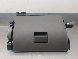 Replacement glove box for Ford Focus C-MAX (CAP) 1.6 16V CAT OEM IAM reference 3M51R0600 