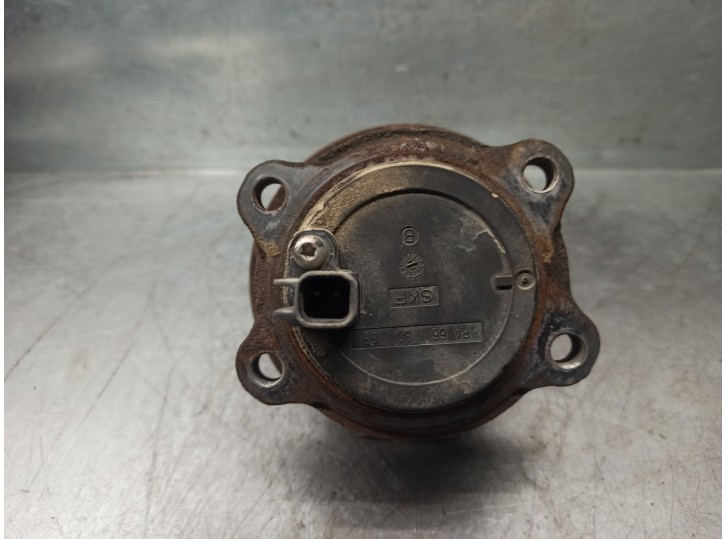 Recambio de mangueta trasera derecha para ford focus lim. (cb8) 1.6 tdci cat referencia OEM IAM 1780076  