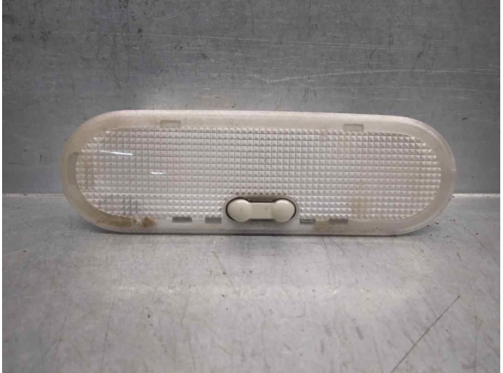 Recambio de luz interior para dacia duster 1.5 dci diesel fap cat referencia OEM IAM 8200074382 