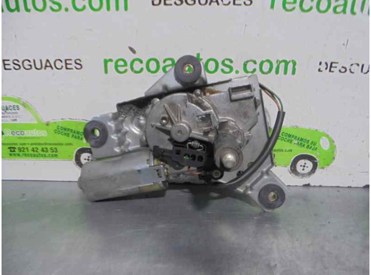 Rear wiper motor replacement for Mitsubishi Carisma Saloon 5 (DA0) 1.9 Di-D CAT OEM IAM reference 0390206517 