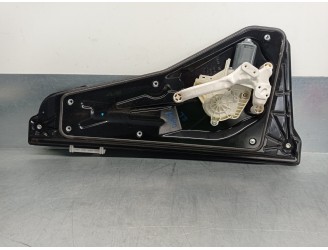 Recambio de elevalunas trasero izquierdo para land rover discovery v6 td edition 60 yrs referencia OEM IAM CVH500130 5 PUERTAS