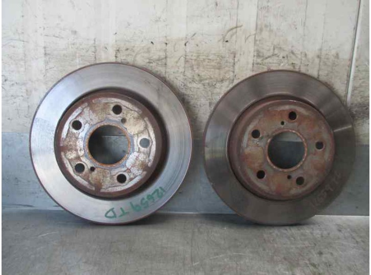 Recambio de disco freno delantero para toyota auris 2.0 d-4d cat referencia OEM IAM 