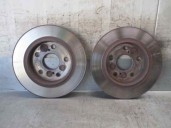Recambio de disco freno delantero para toyota auris 2.0 d-4d cat referencia OEM IAM 