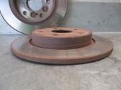 Recambio de disco freno delantero para toyota auris 2.0 d-4d cat referencia OEM IAM 