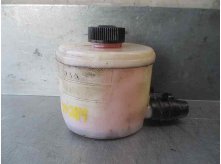 Recambio de deposito servo para kia carnival ii 2.5 v6 lx referencia OEM IAM 0K74232400A 