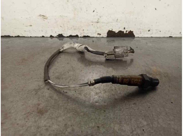 Recambio de sonda lambda para hyundai i30 1.4 cat referencia OEM IAM 392102B320 392102B320 KEFICO