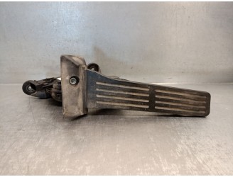 Recambio de potenciometro pedal para hyundai i30 station wagon (gd) 1.6 crdi referencia OEM IAM 327003XXXX 32700A6100 