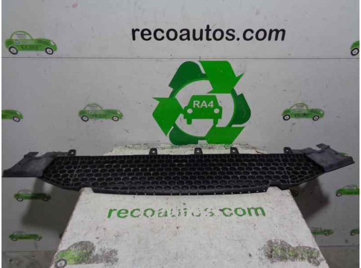 Recambio de refuerzo paragolpes delantero para hyundai i30 1.4 cat referencia OEM IAM 865302L000 DE FIBRA 