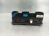 Replacement front left window regulator switch for Land Rover Discovery V6 TD Edition 60 Yrs OEM IAM reference YUD501550PVJ 