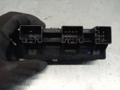 Replacement front left window switch for Land Rover Discovery V6 TD Edition 60 Yrs OEM IAM reference YUD501550PVJ 