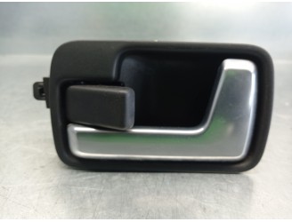 Recambio de maneta interior trasera izquierda para land rover discovery v6 td edition 60 yrs referencia OEM IAM 5 PUERTAS