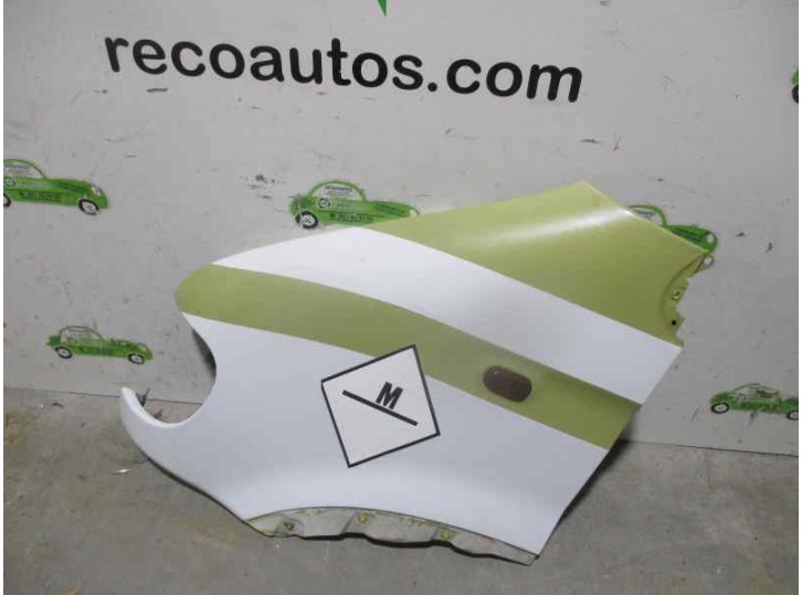 Recambio de aleta delantera izquierda para renault master desde ´98 2.8 tdi referencia OEM IAM 1906190 BLANCA Y MARRON 