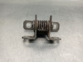 Replacement tailgate hinge for Land Rover Discovery V6 TD Edition 60 Yrs OEM IAM reference 