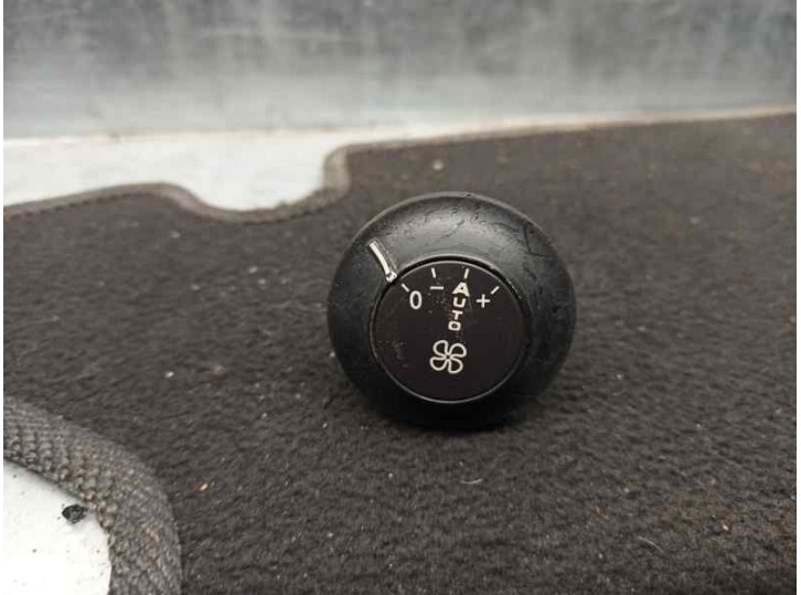 Recambio de mando climatizador para lancia phedra (180) 2.2 jtd cat referencia OEM IAM 1488941077 