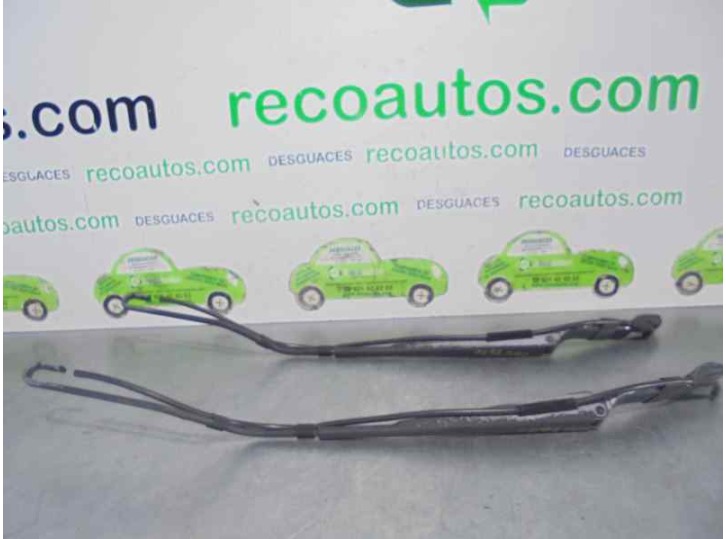 Recambio de brazo limpia delantero derecho para renault master desde ´98 2.8 tdi referencia OEM IAM 7701044529 