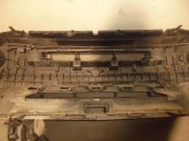 Recambio de paragolpes delantero para land rover discovery v6 td edition 60 yrs referencia OEM IAM DPB500054LML GRIS OCURO 