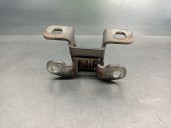 Replacement tailgate hinge for Land Rover Discovery V6 TD Edition 60 Yrs OEM IAM reference 