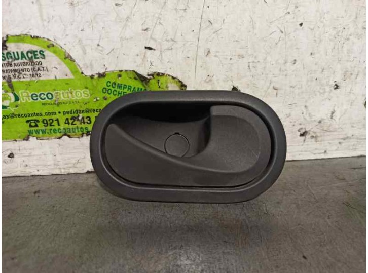 Recambio de maneta interior delantera derecha para opel movano b kasten/combi 2.3 cdti referencia OEM IAM 8200310580 