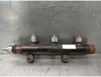 Recambio de rampa inyectora para land rover discovery v6 td edition 60 yrs referencia OEM IAM LR005551  