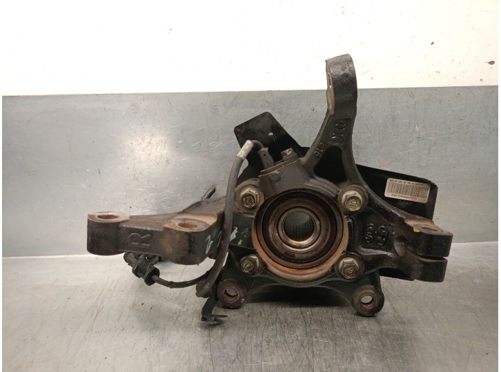 Recambio de mangueta delantera derecha para hyundai i30 station wagon (gd) 1.6 crdi referencia OEM IAM 51716A2000 51716A2000 