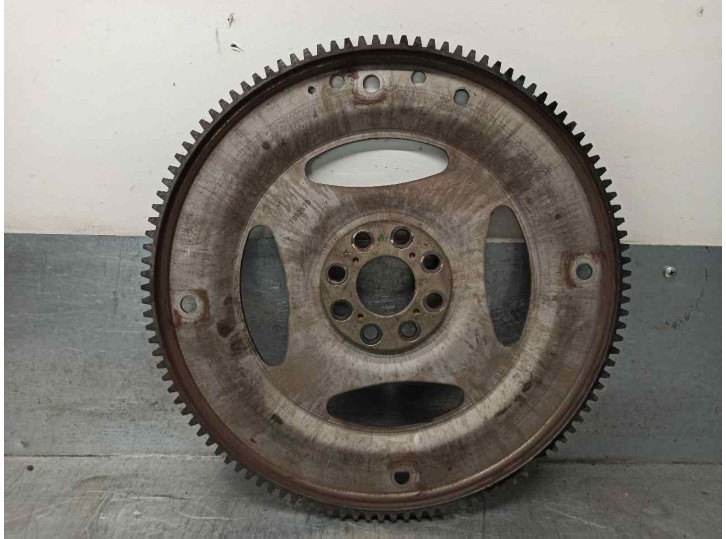 Recambio de volante motor para land rover discovery v6 td edition 60 yrs referencia OEM IAM 4R836375AC  