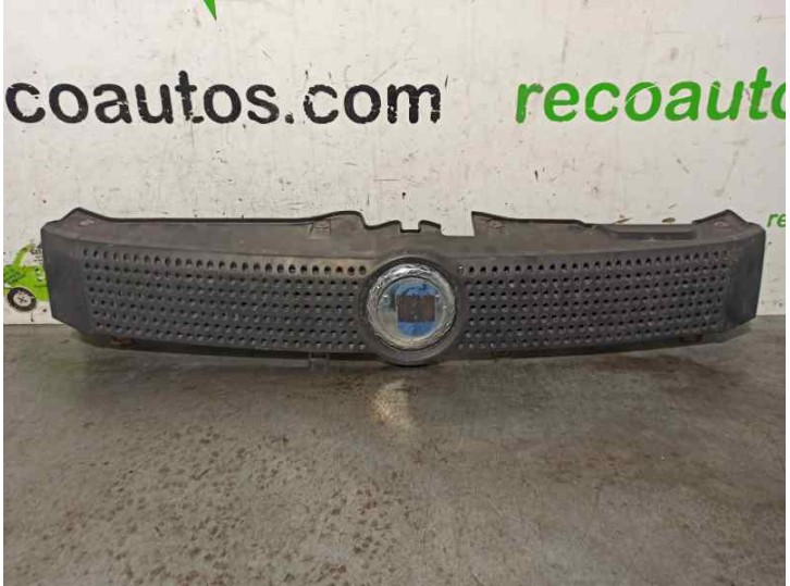 Recambio de rejilla delantera para fiat panda (169) 1.1 referencia OEM IAM 735314236 