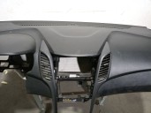 Recambio de salpicadero para hyundai i30 station wagon (gd) 1.6 crdi referencia OEM IAM 84710A6000RY 84710A6000RY 