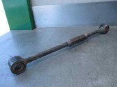 Recambio de brazo suspension inferior trasero derecho para kia carens 2.0 turbodiesel cat referencia OEM IAM   