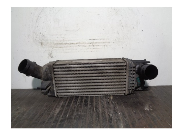 Replacement intercooler for Peugeot 407 SW 1.6 HDI OEM IAM reference 9657073480 992506VF VALEO