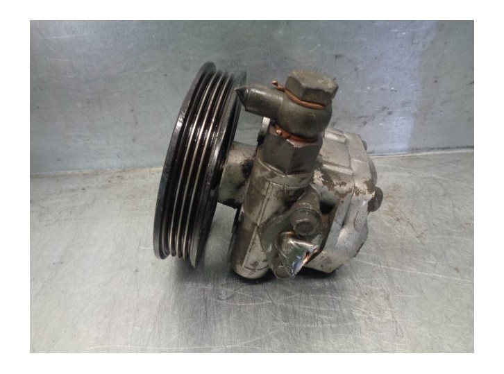 Recambio de bomba servodireccion para kia shuma ii 1.6 ls 4 berlina referencia OEM IAM 0K2N132600 