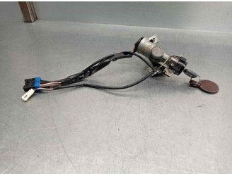 Recambio de conmutador de arranque para kia shuma ii 1.6 ls 4 berlina referencia OEM IAM 47361B 