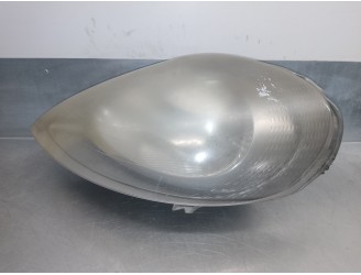 Recambio de faro izquierdo para renault trafic caja cerrada (ab 4.01) 1.9 diesel referencia OEM IAM 7700311371  