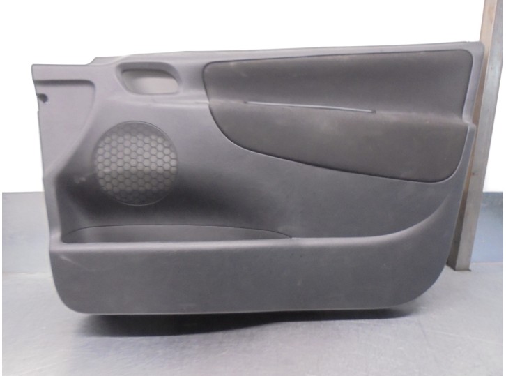 Recambio de guarnecido puerta delantera derecha para peugeot 207 hdi fap referencia OEM IAM 96502524ZD  