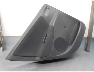 Recambio de guarnecido puerta trasera izquierda para peugeot 207 hdi fap referencia OEM IAM 96828169ZD 