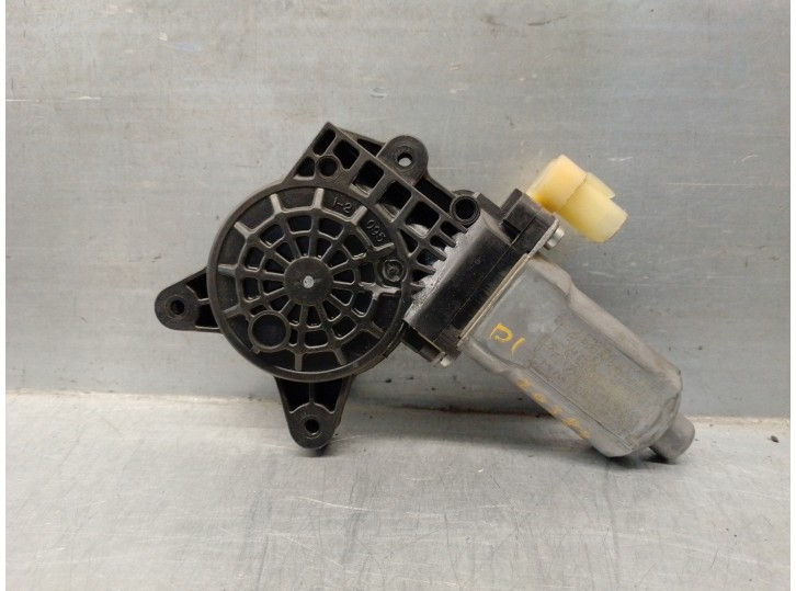 Replacement front left window regulator motor for Hyundai i10 1.1 12V CAT OEM IAM reference 988100X100 2 PINS 5 DOORS