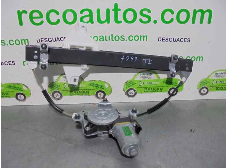 Recambio de elevalunas trasero izquierdo para ssangyong korando 2.0 td cat referencia OEM IAM 98830CZ010 2 PINES 5 PUERTAS