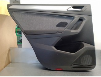 Recambio de guarnecido puerta trasera izquierda para seat tarraco (kn2) 1.5 16v tsi act referencia OEM IAM 5NN867211F 5 PUERTAS