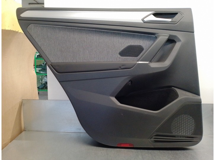 Recambio de guarnecido puerta trasera izquierda para seat tarraco (kn2) 1.5 16v tsi act referencia OEM IAM 5NN867211F 5 PUERTAS