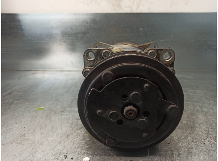 Recambio de compresor aire acondicionado para peugeot 605 2.0 referencia OEM IAM  7705 SANDEN