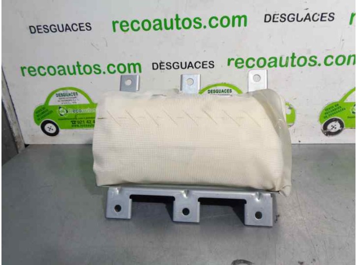 Recambio de airbag delantero derecho para hyundai i30 1.4 cat referencia OEM IAM 845302R000 