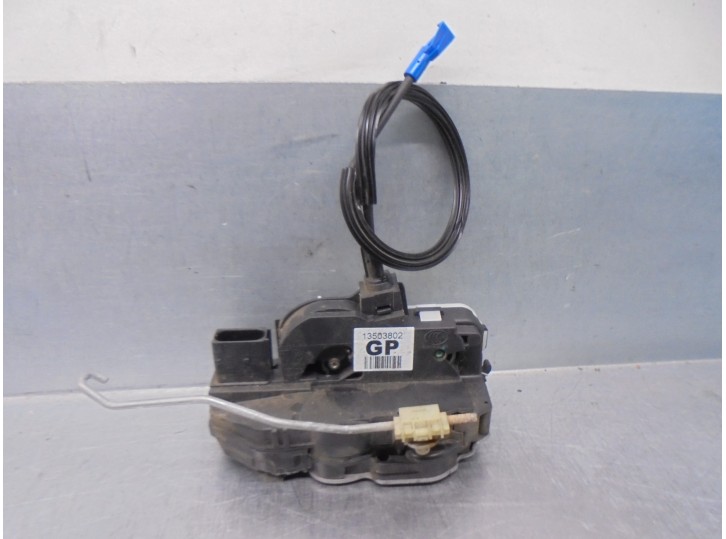 Replacement front right door lock for Chevrolet Cruze 2.0 diesel cat OEM IAM reference 13503802 5 PINS 5 DOORS