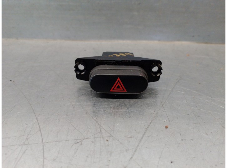 Recambio de warning para hyundai i10 1.1 12v cat referencia OEM IAM 864W0140G 864W0140G 