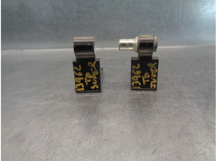 Recambio de bisagra puerta para fiat linea (323_, 110_) 1.3 d multijet (323axb11, 323axb1a) referencia OEM IAM   