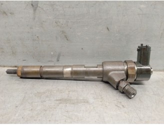 Recambio de inyector para fiat punto (188_) 1.3 jtd 16v referencia OEM IAM 0445110083 0445110083 BOSCH