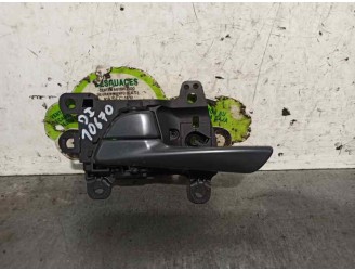 Recambio de maneta interior delantera izquierda para hyundai tucson 1.6 tgdi cat referencia OEM IAM 82610D7000  