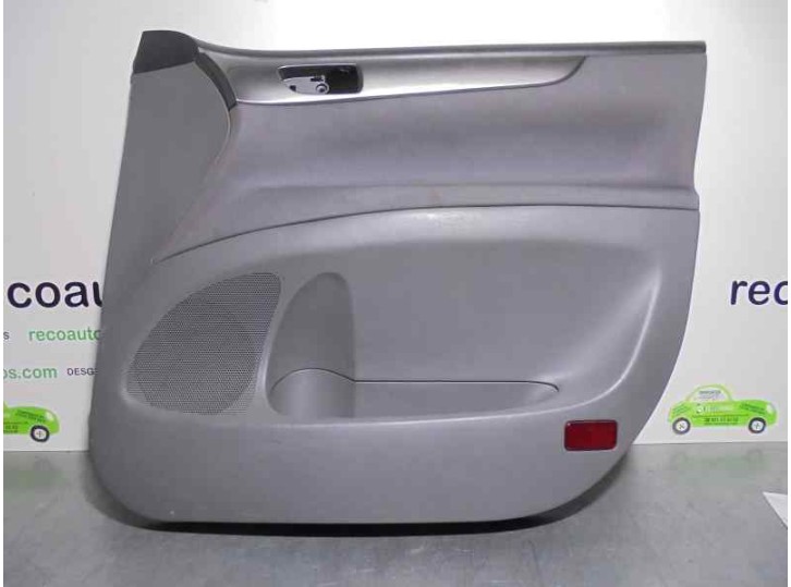 Recambio de guarnecido puerta delantera derecha para toyota avensis verso (m20) 1998 referencia OEM IAM 6761144210  5P