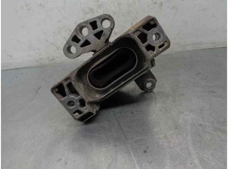 Replacement right engine mount for Fiat Croma (194) 1.9 JTD 16V cat OEM IAM reference 51768780 