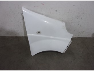 Recambio de aleta delantera derecha para opel vivaro furgón/combi (07.2006 =>) referencia OEM IAM 4416489 BLANCA 