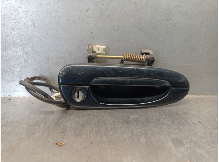 Recambio de brazo limpia delantero derecho para mazda xedos 6 (ca) 1.6 16v referencia OEM IAM HG3058410GZ8 HG3058410GZ8 